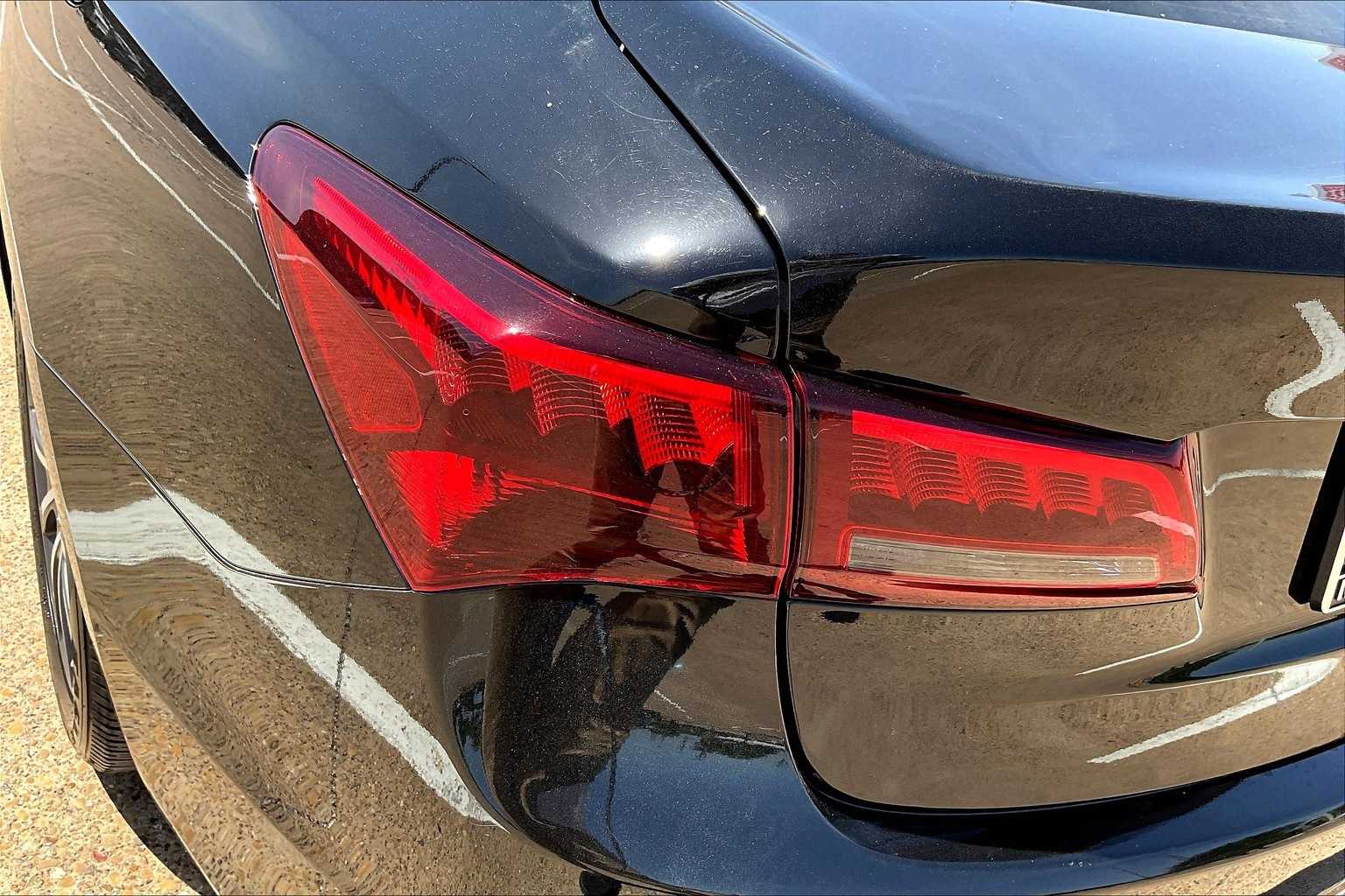 Thumbnail: 2015 Acura TLX - 32