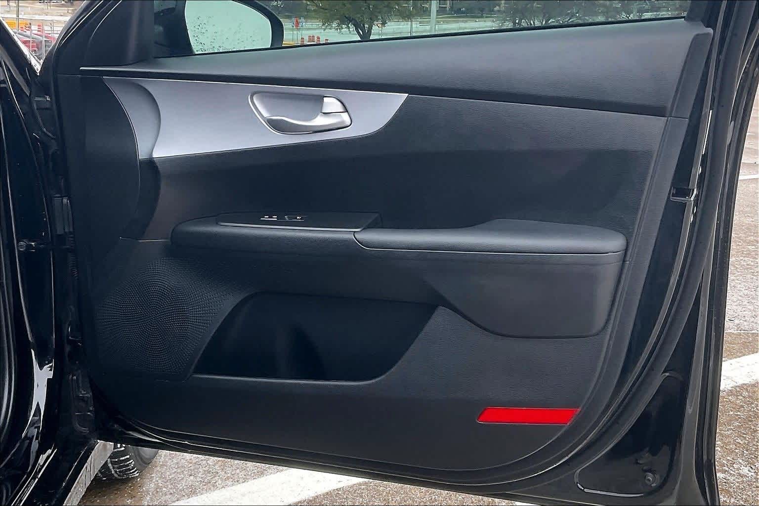 Thumbnail: 2024 Kia Forte - 27