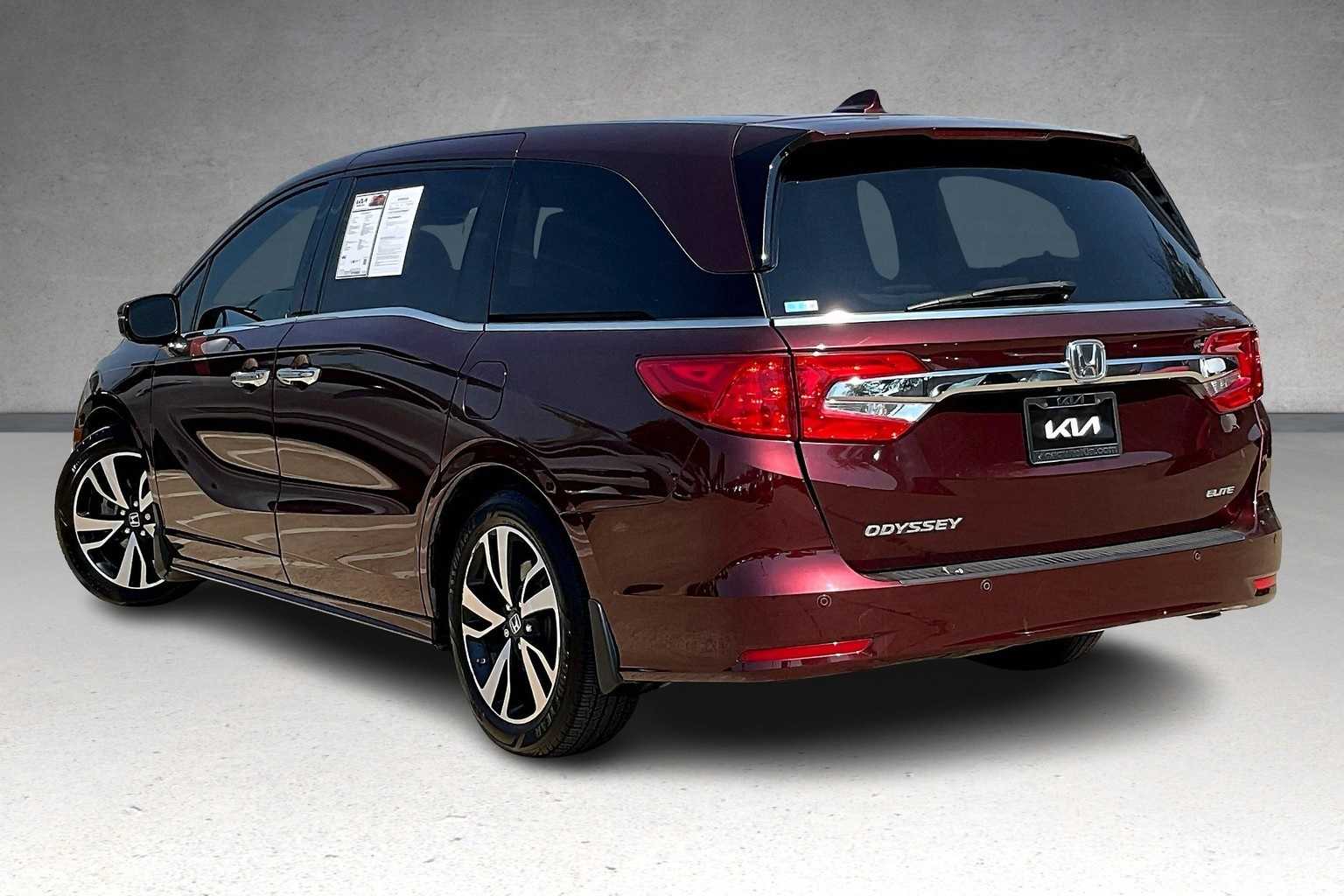 2020 Honda Odyssey Elite photo 4