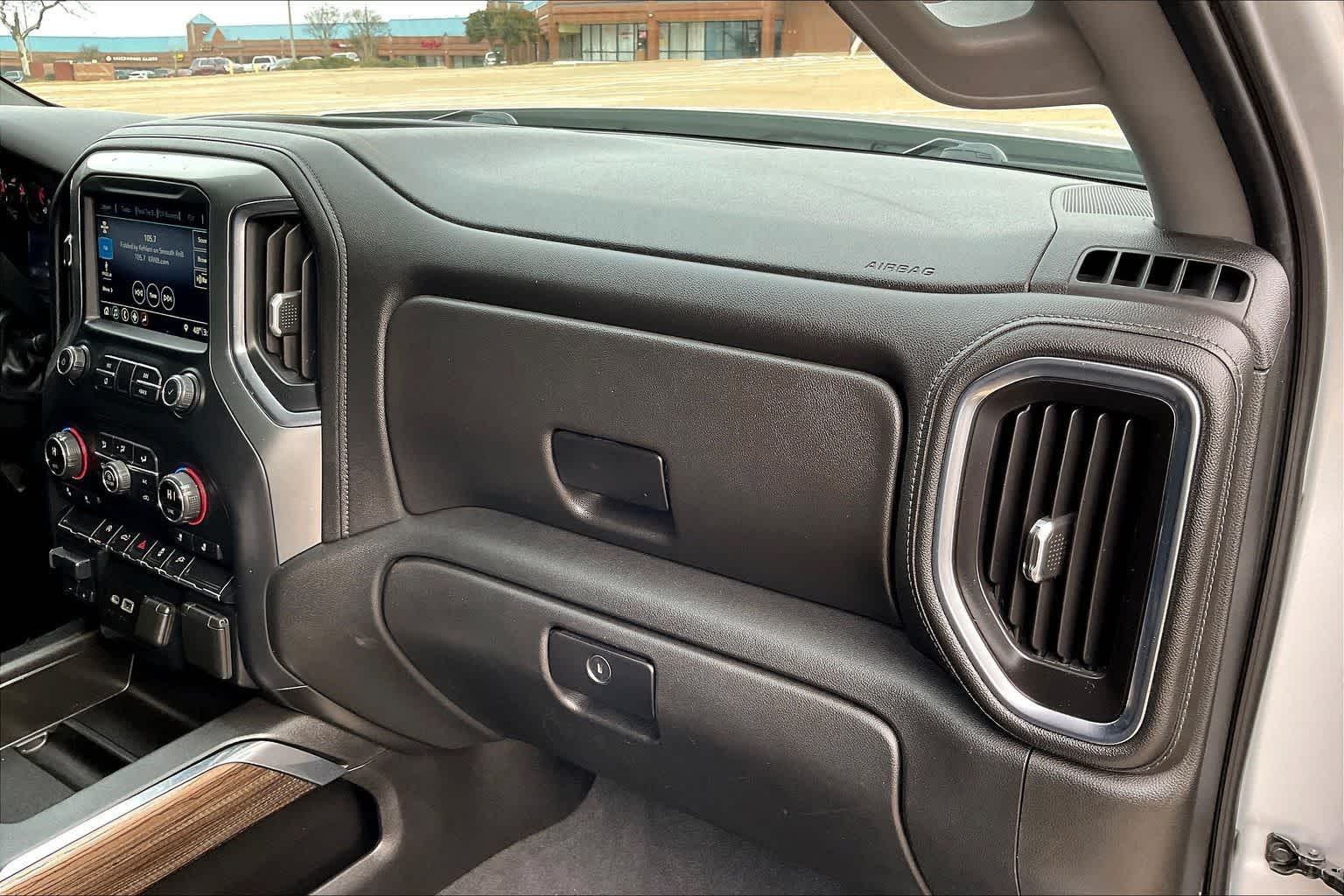 Thumbnail: 2019 Chevrolet Silverado 1500 - 23