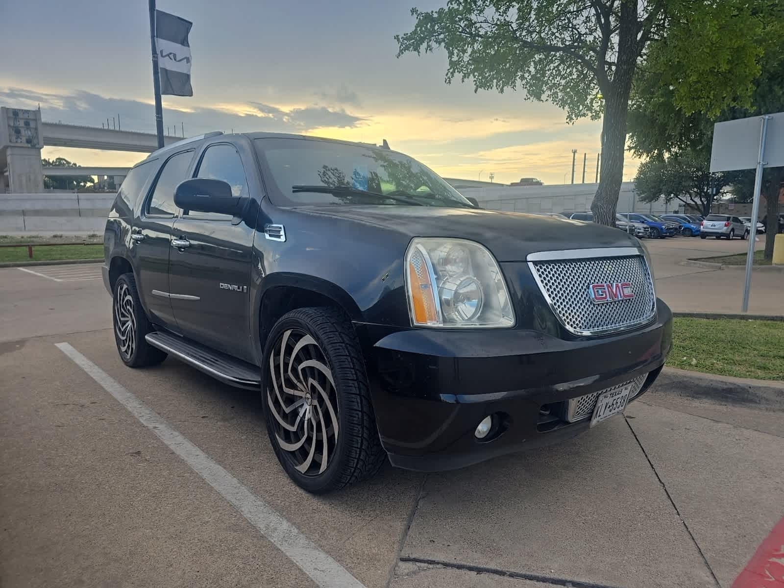 Thumbnail: 2008 GMC Yukon - 3