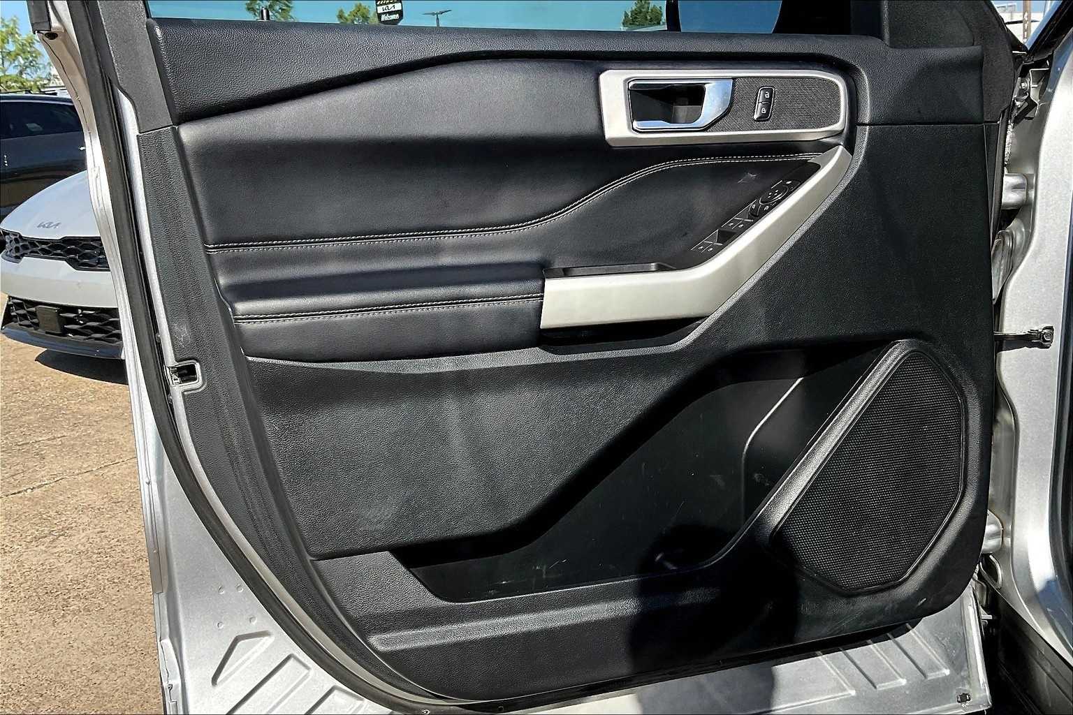 Thumbnail: 2021 Ford Explorer - 27
