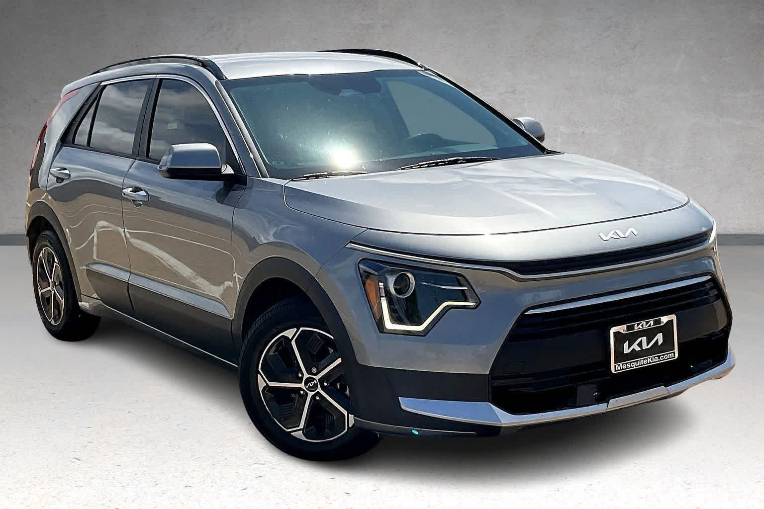 Thumbnail: 2024 Kia Niro - 21