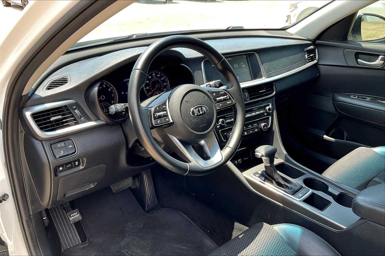 2019 Kia Optima S 2