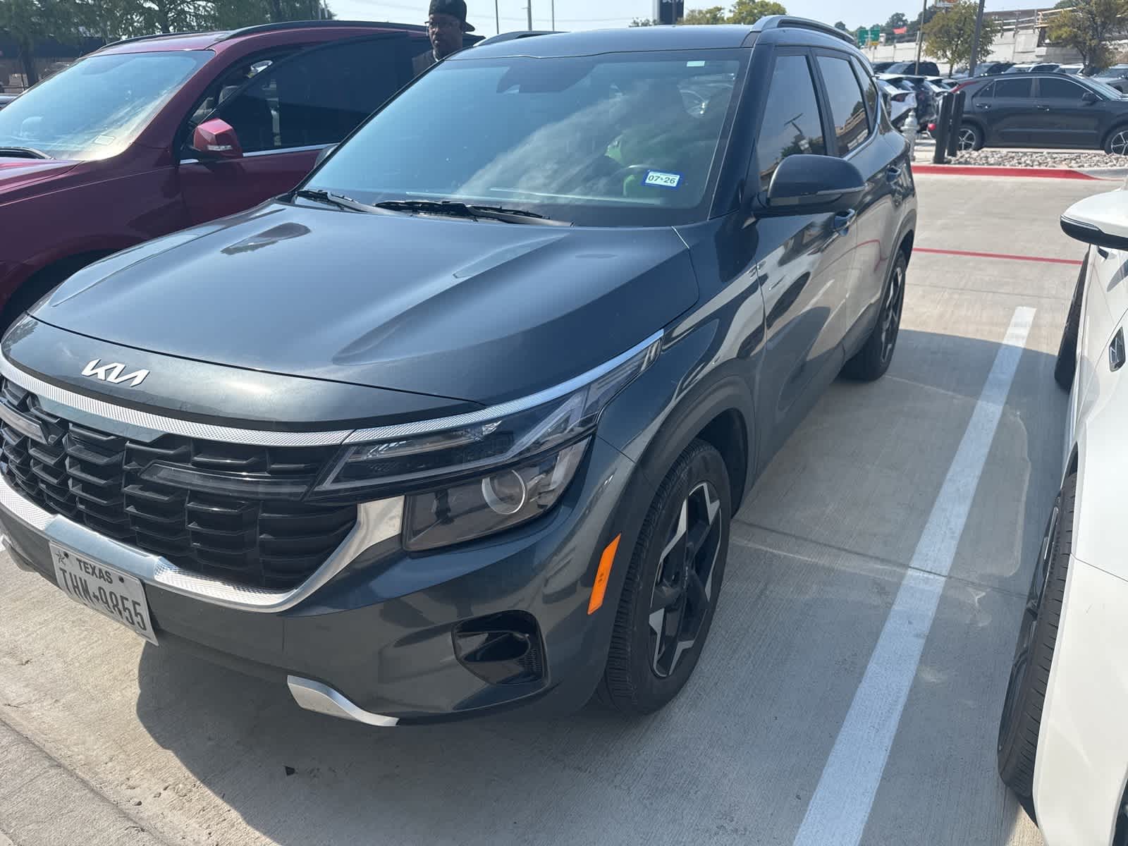 2024 Kia Seltos EX photo 3