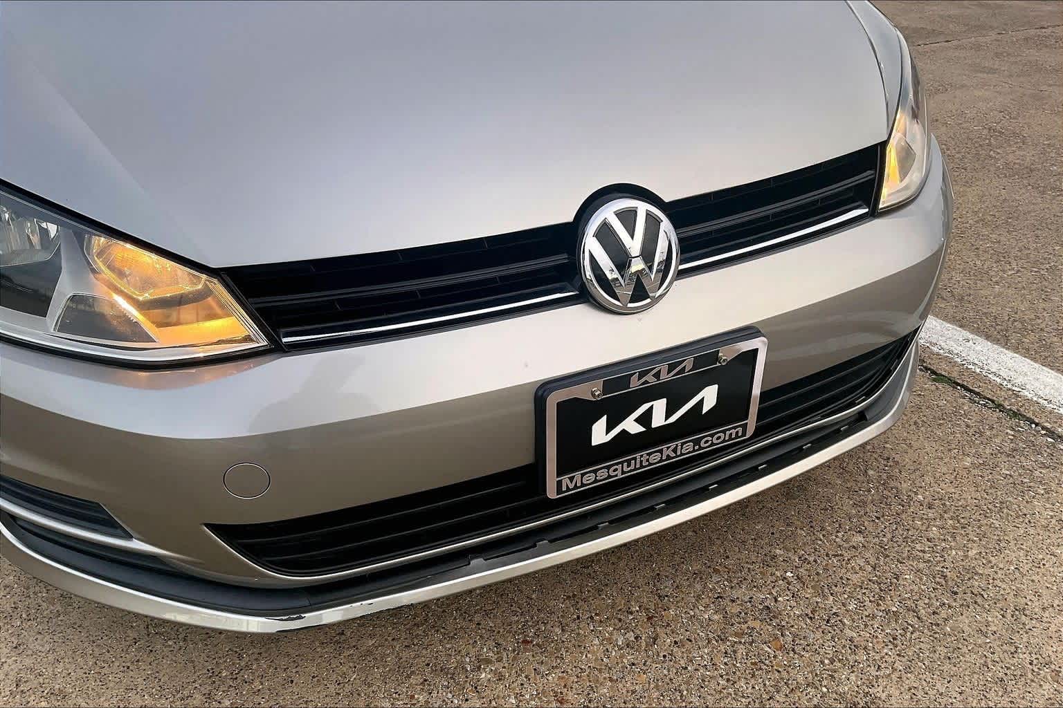 Thumbnail: 2016 Volkswagen Golf - 33