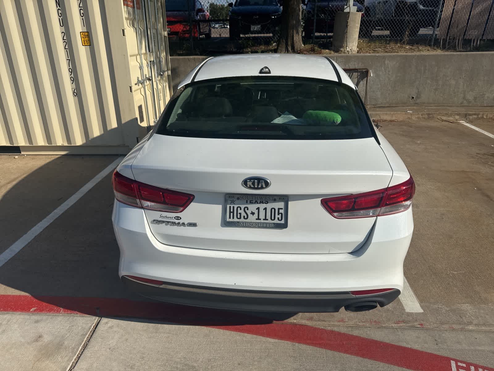 Thumbnail: 2016 Kia Optima - 3