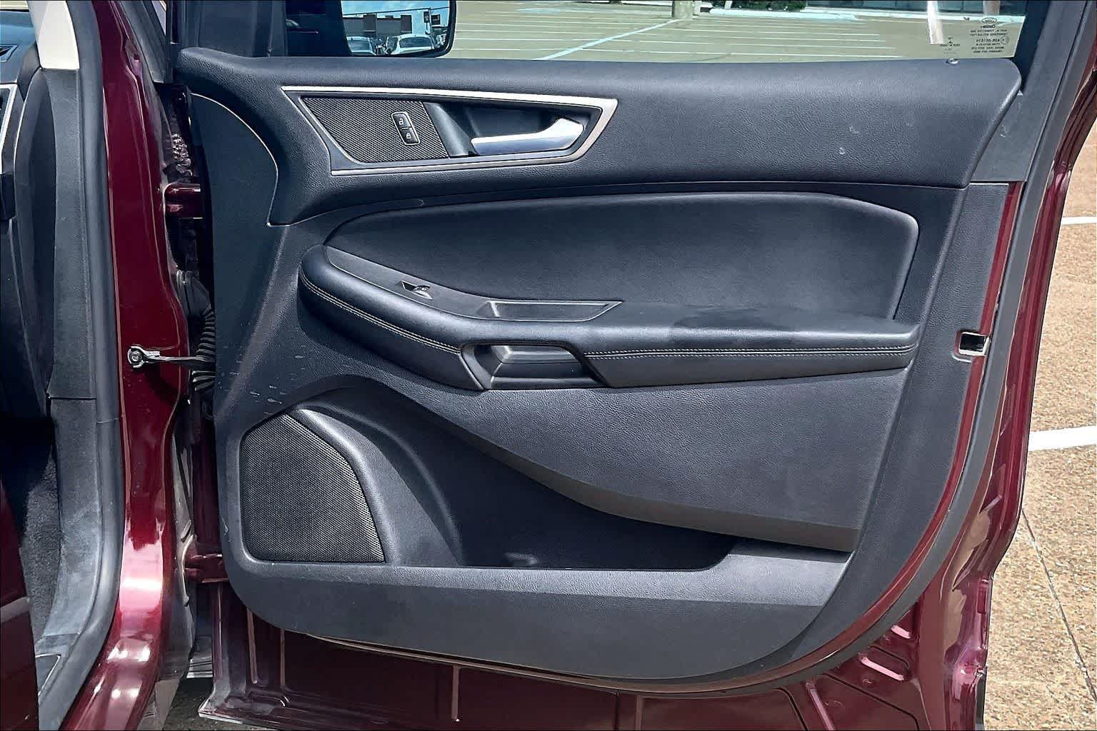 Thumbnail: 2022 Ford Edge - 27
