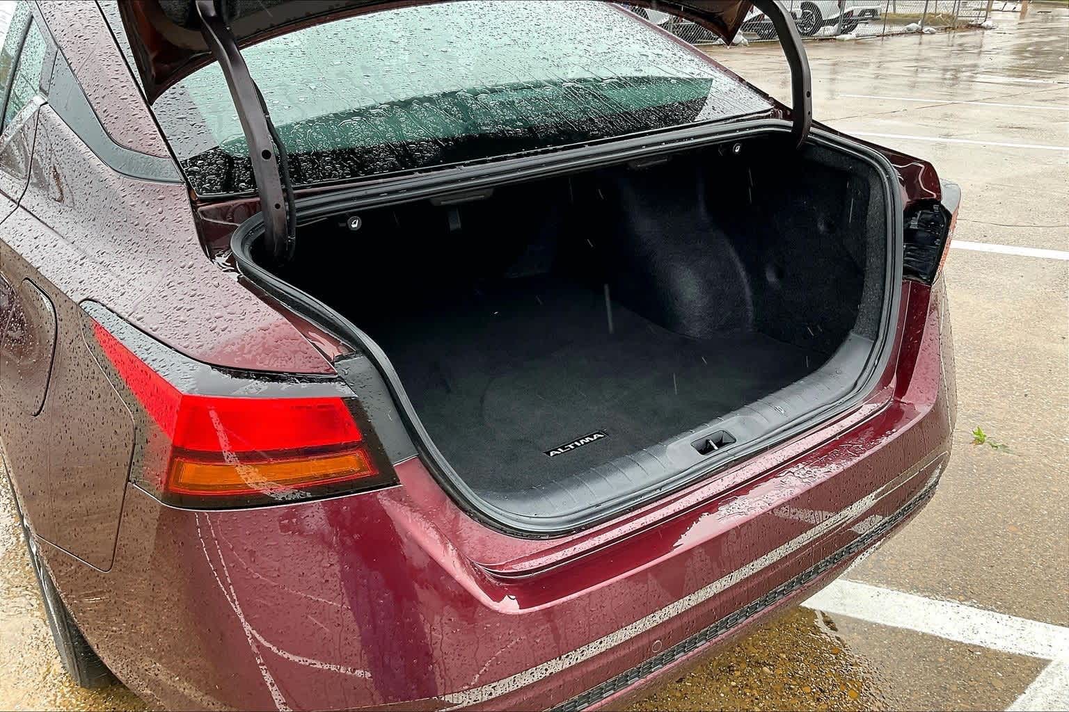 Thumbnail: 2024 Nissan Altima - 18