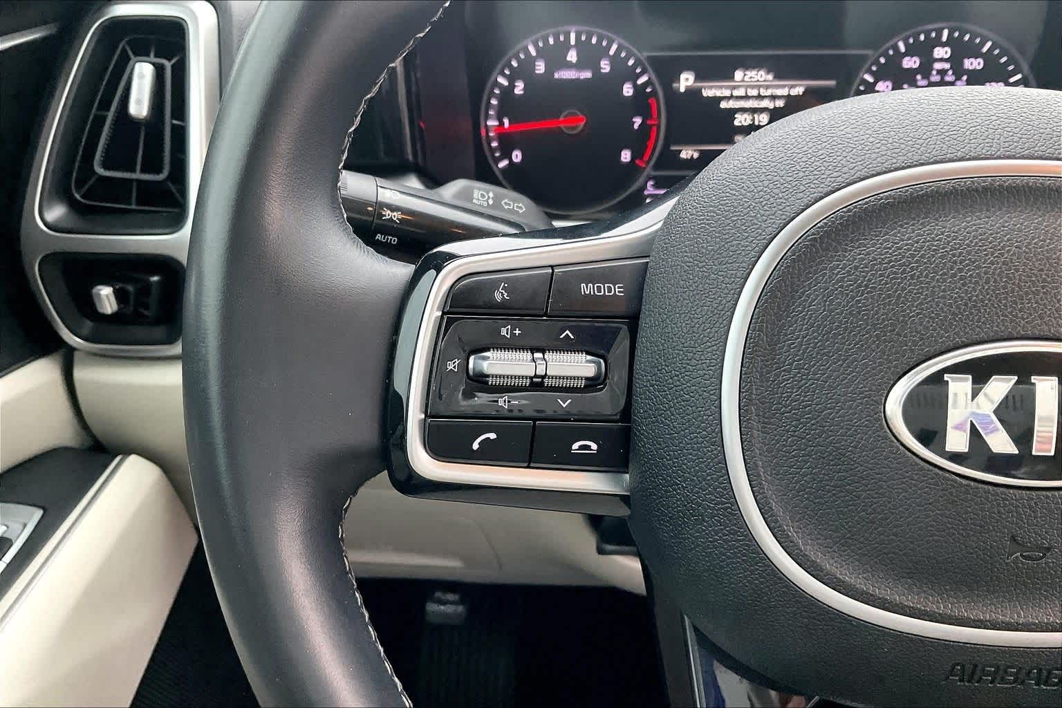 Thumbnail: 2021 Kia Sorento - 24