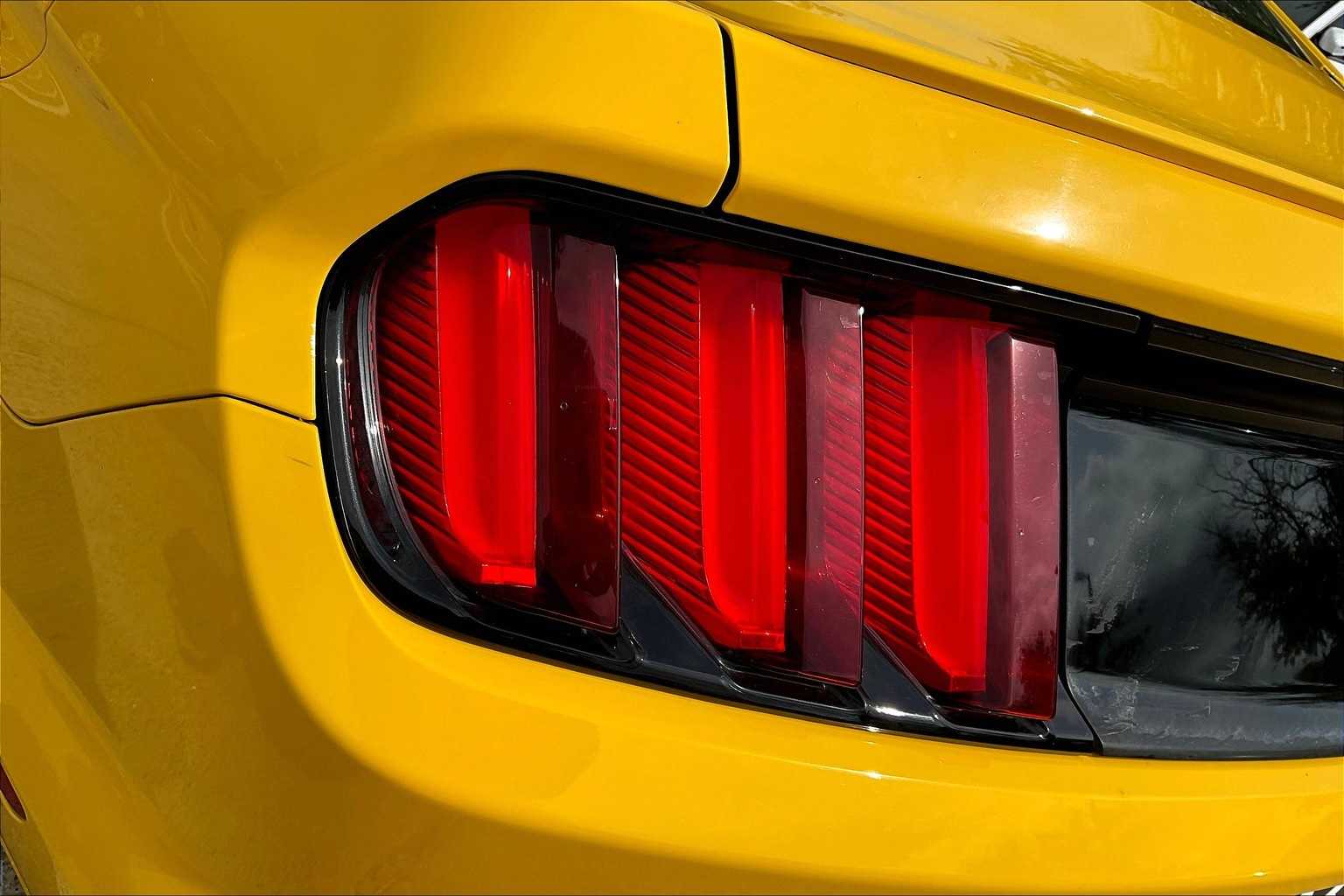 Thumbnail: 2015 Ford Mustang - 28