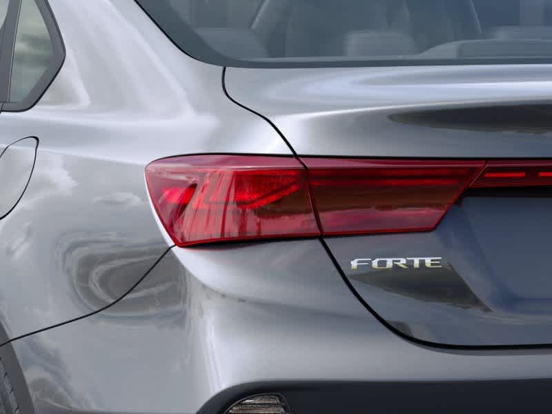 Thumbnail: 2024 Kia Forte - 11