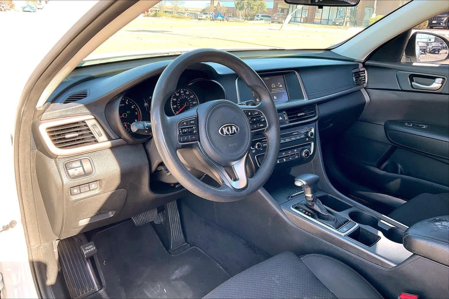 Thumbnail: 2018 Kia Optima - 2