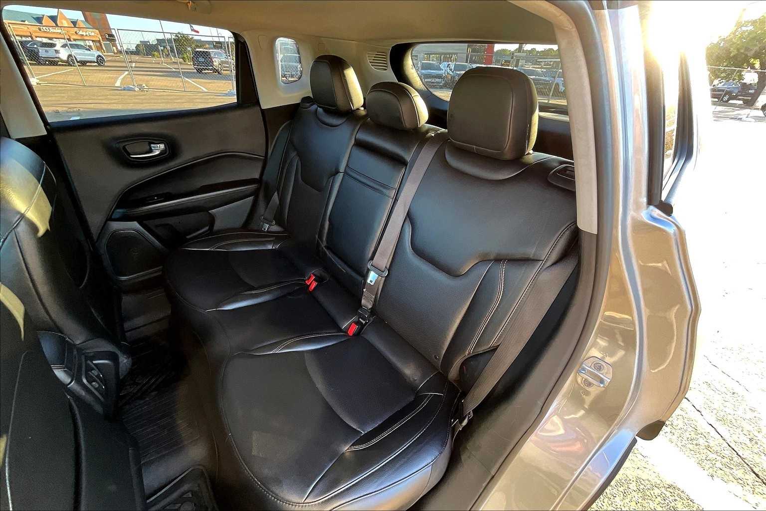Thumbnail: 2019 Jeep Compass - 29
