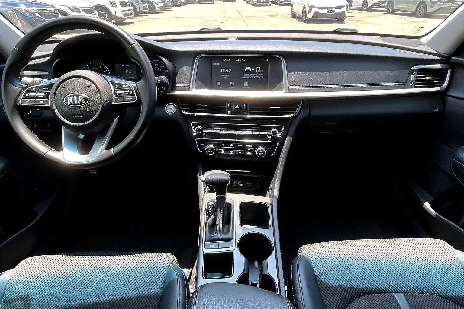 2019 Kia Optima S 10