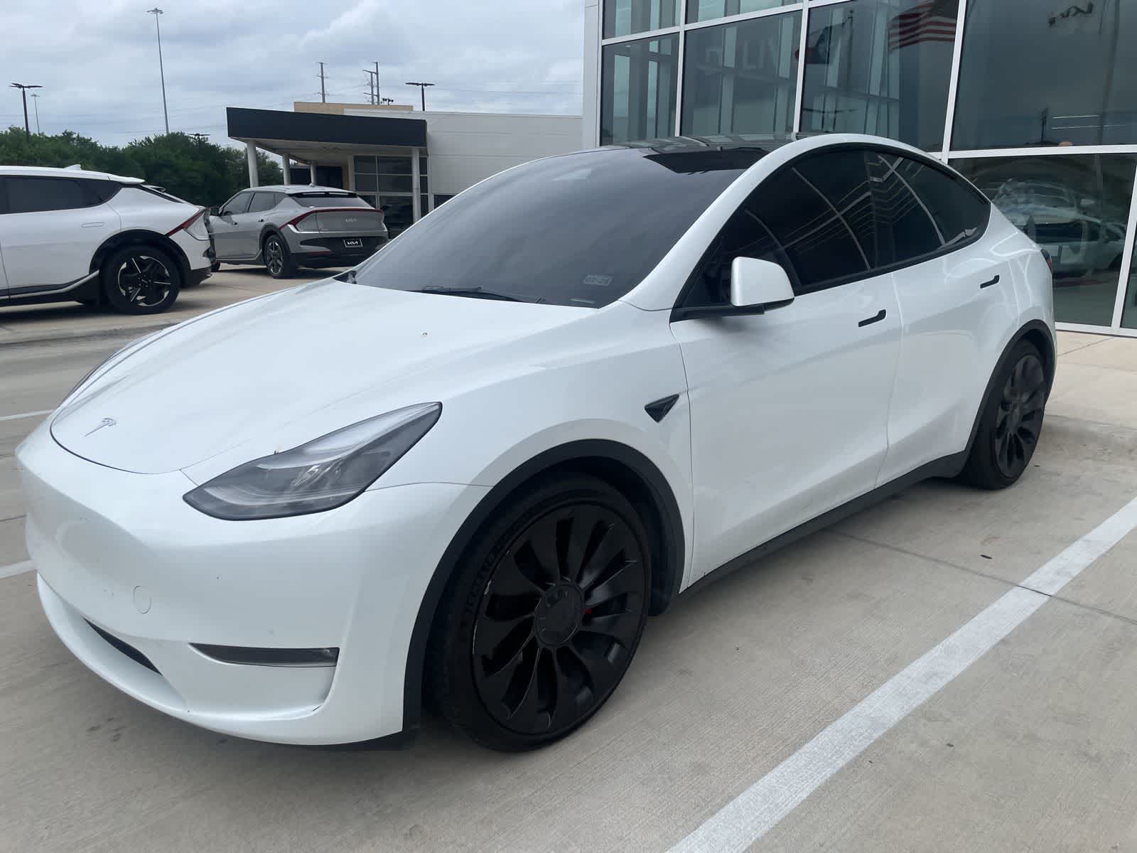 Thumbnail: 2023 Tesla Model Y - 3