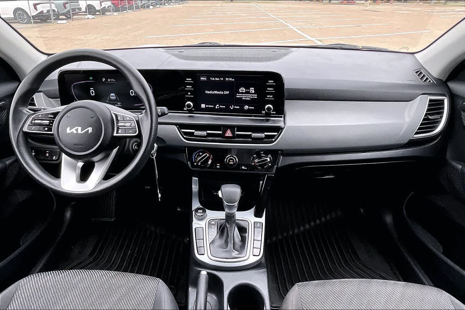 Thumbnail: 2024 Kia Seltos - 10