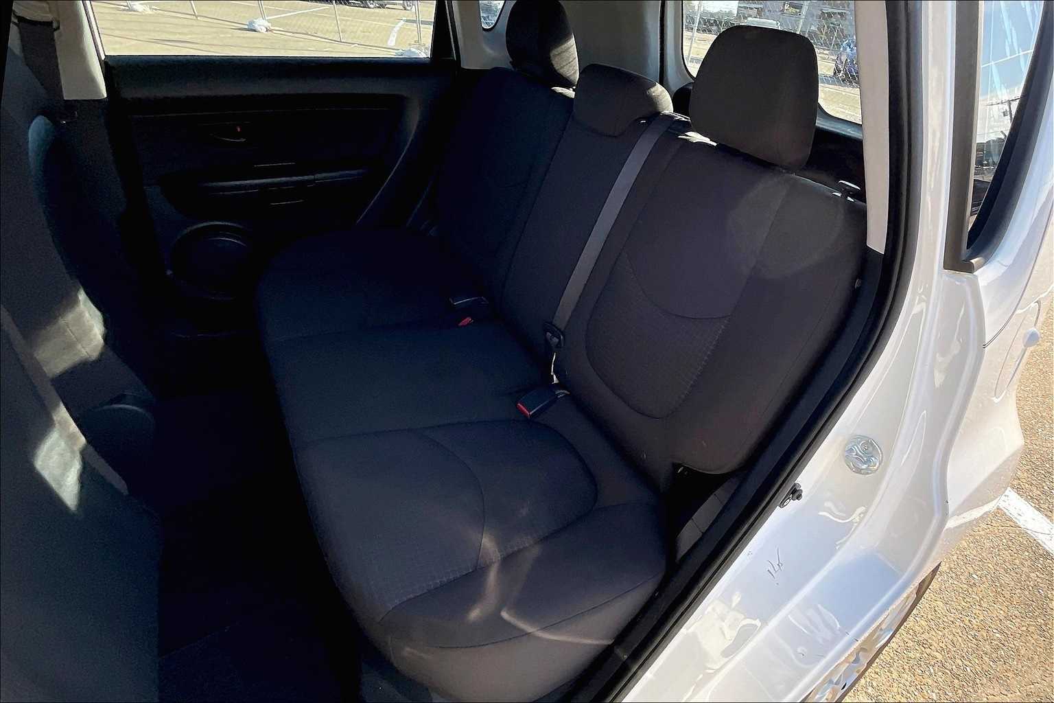 Thumbnail: 2011 Kia Soul - 27