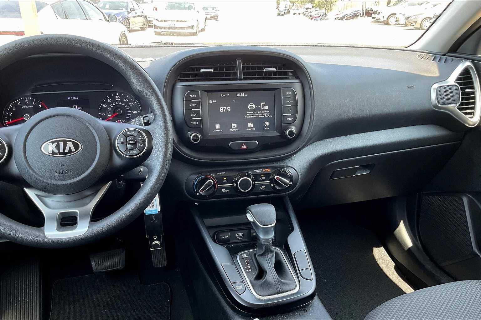 2021 Kia Soul LX 13