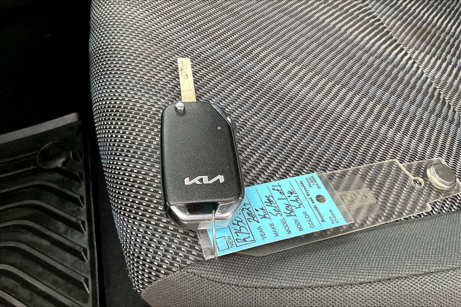 Thumbnail: 2024 Kia Seltos - 19