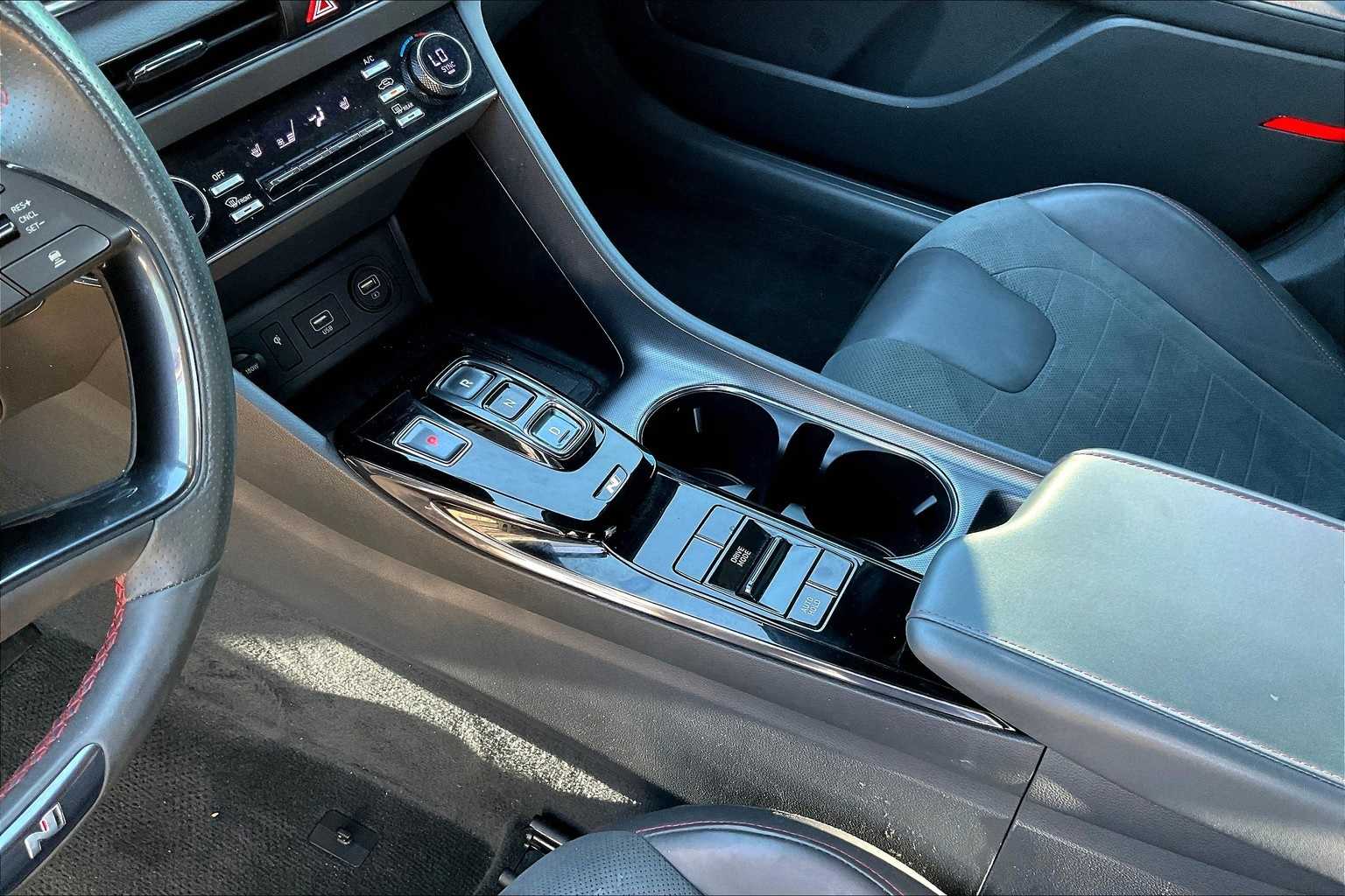 Thumbnail: 2022 Hyundai Sonata - 16