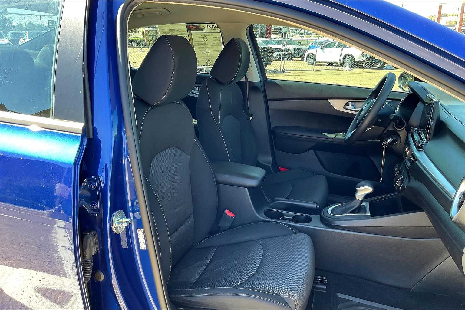 Thumbnail: 2023 Kia Forte - 12