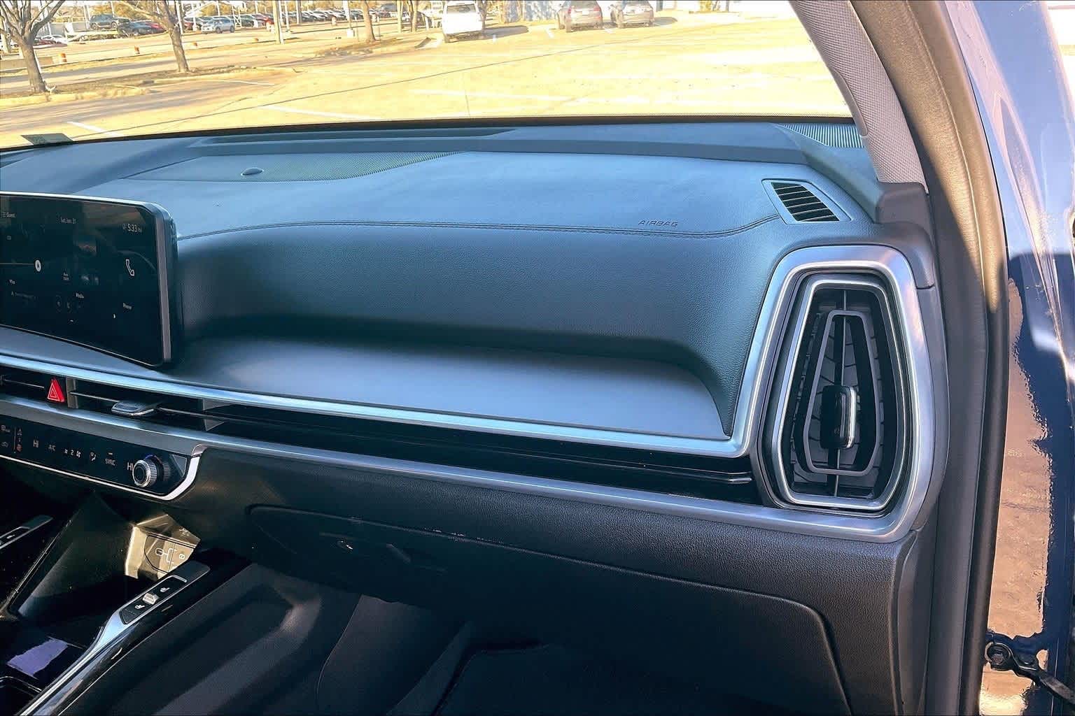 Thumbnail: 2024 Kia Sorento - 22