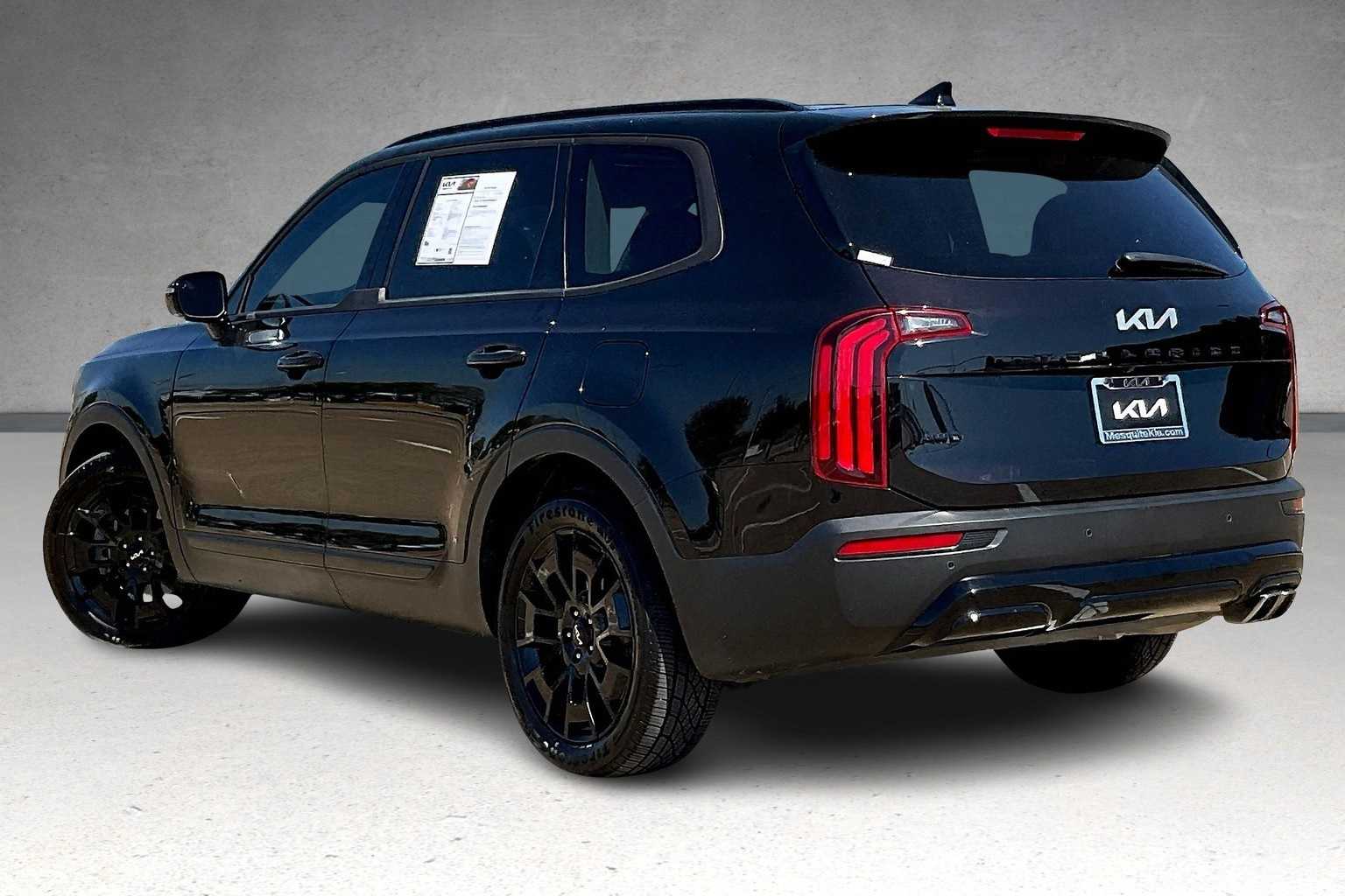 2022 Kia Telluride SX photo 3