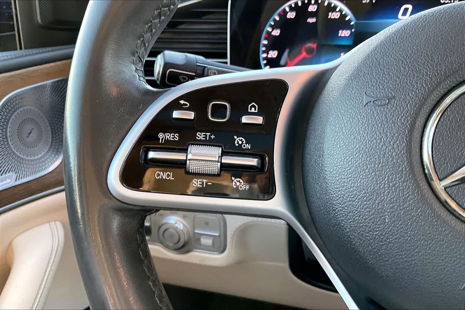 Thumbnail: 2020 Mercedes-Benz GLE - 23