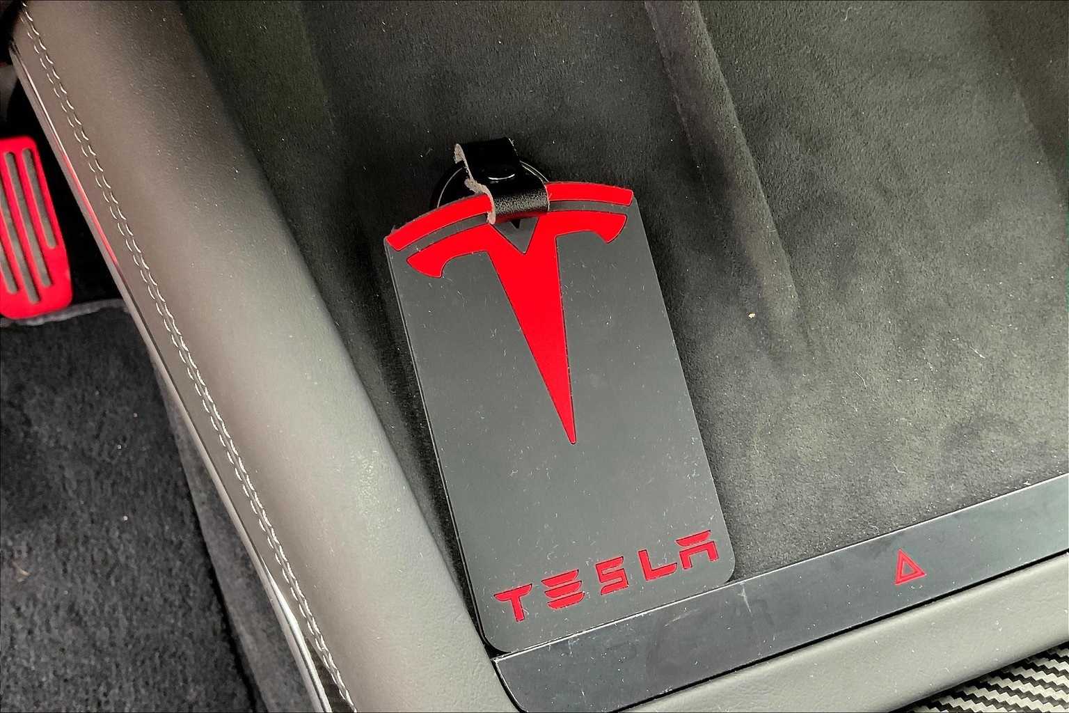 Thumbnail: 2023 Tesla Model S - 18