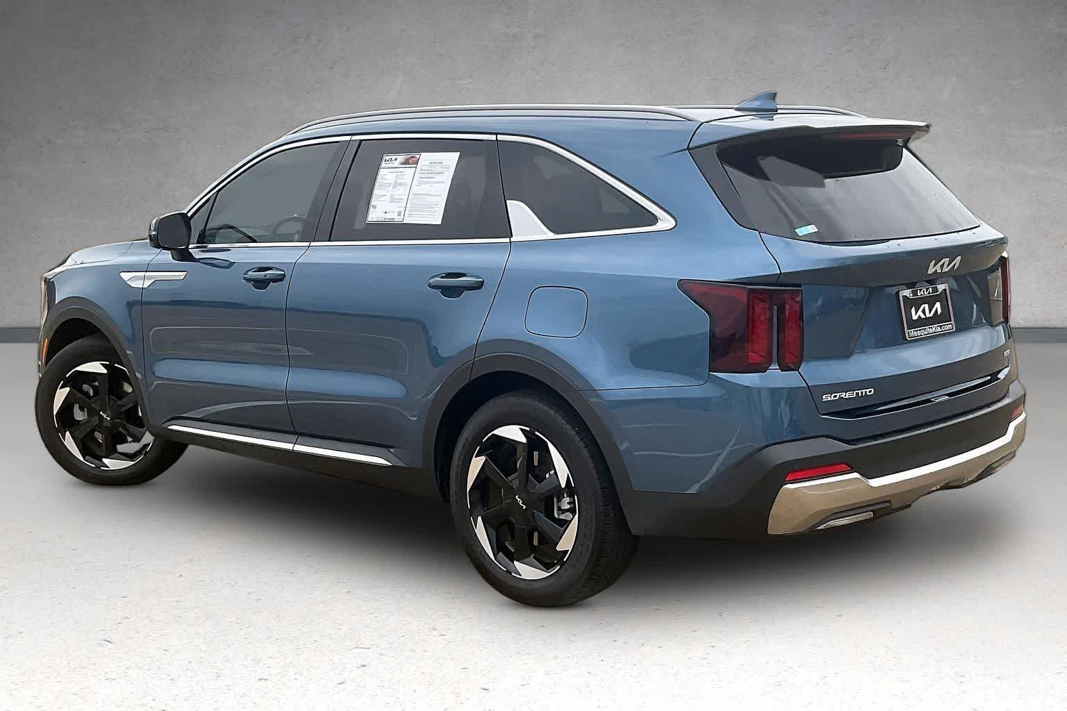 Thumbnail: 2025 Kia Sorento - 4