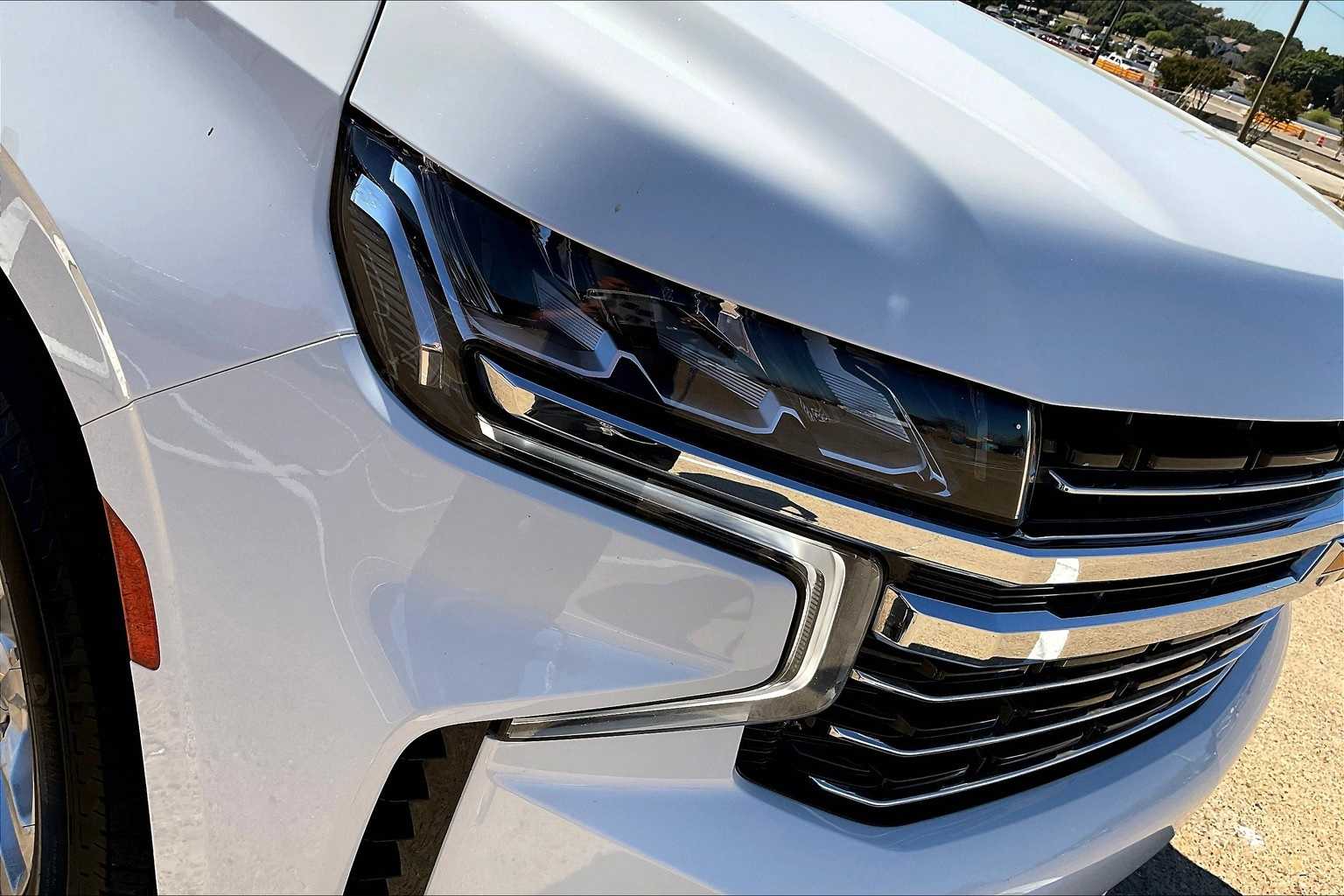 Thumbnail: 2023 Chevrolet Suburban - 30