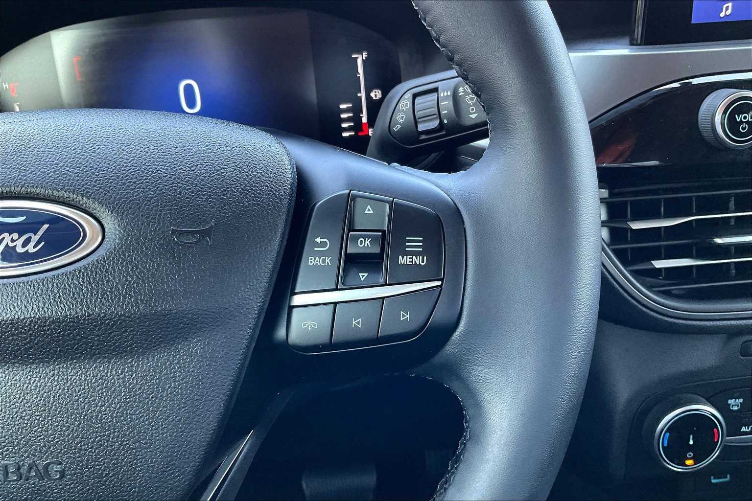 Thumbnail: 2023 Ford Escape - 25