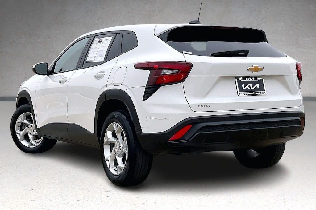 Used 2024 Chevrolet Trax LS SUV