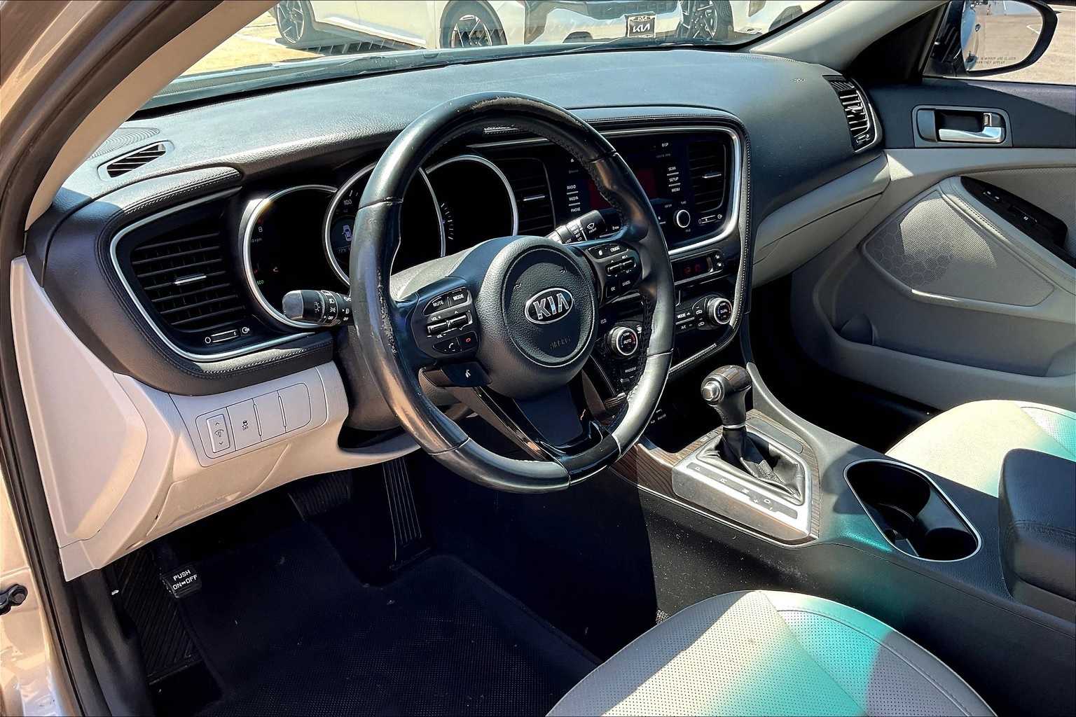 Thumbnail: 2015 Kia Optima - 2