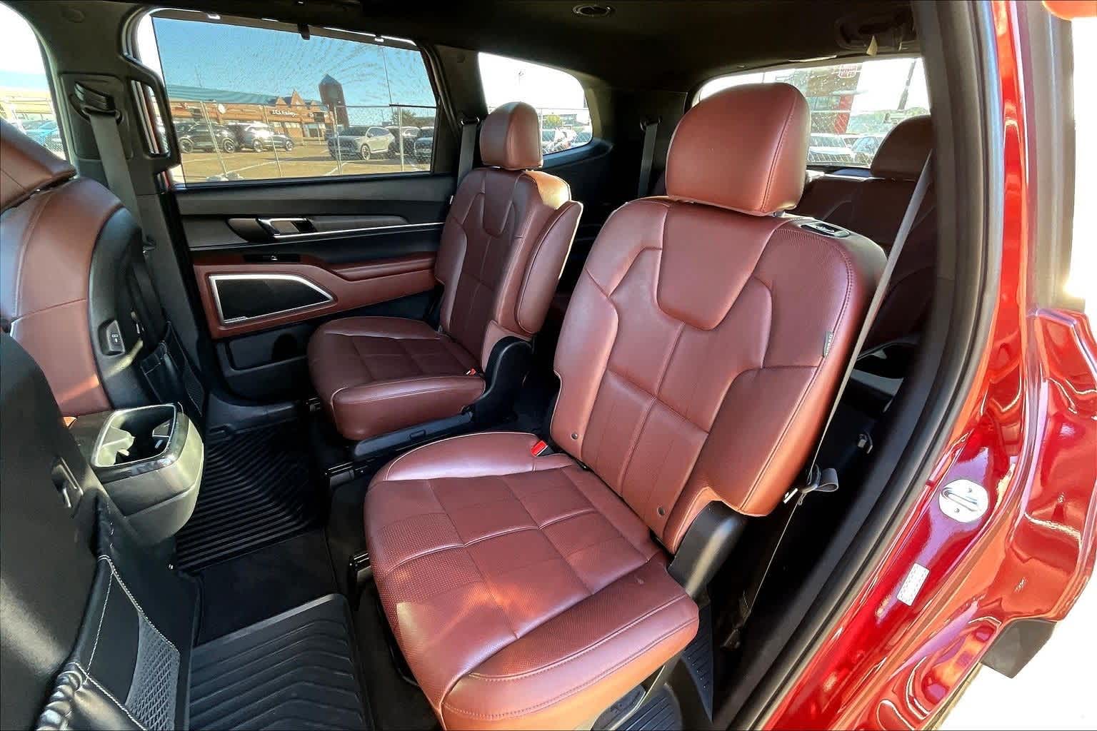 Thumbnail: 2023 Kia Telluride - 28