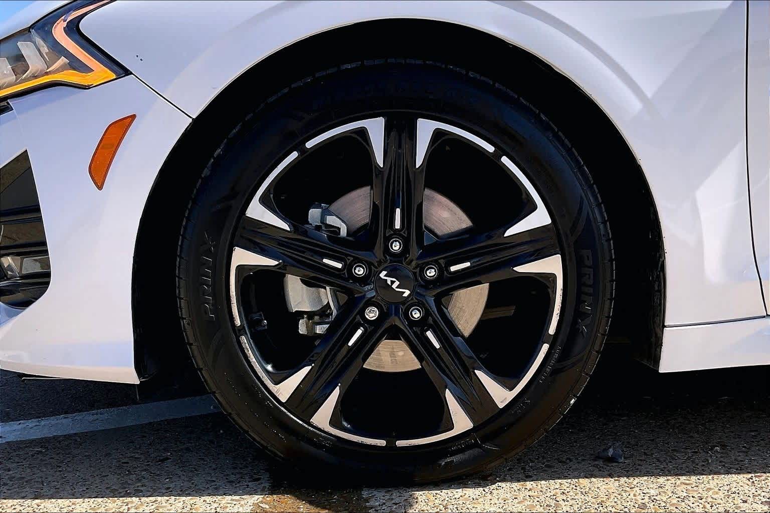 Thumbnail: 2023 Kia K5 - 8