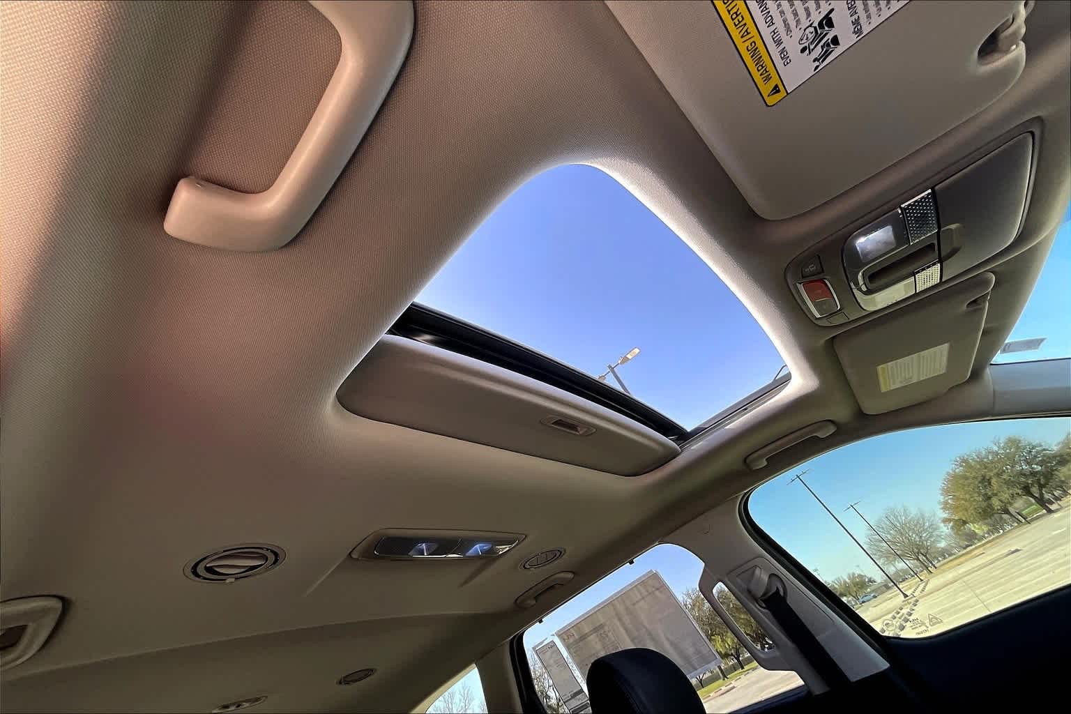 Thumbnail: 2024 Kia Telluride - 30