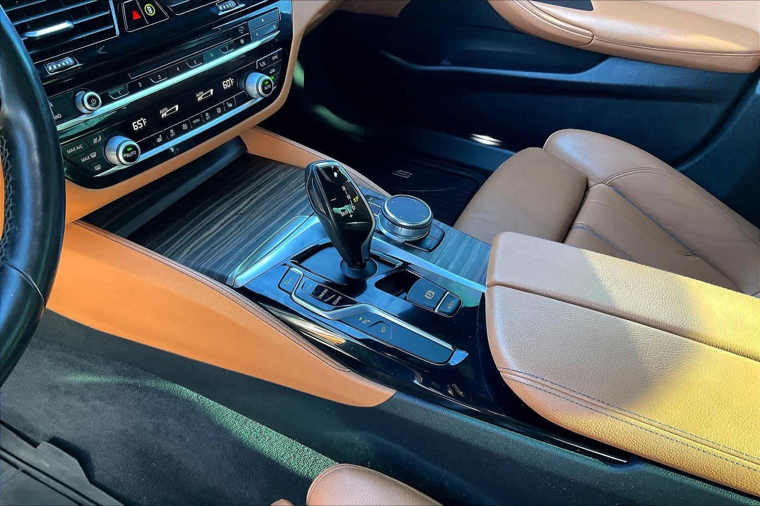 Thumbnail: 2018 BMW 5 Series - 16