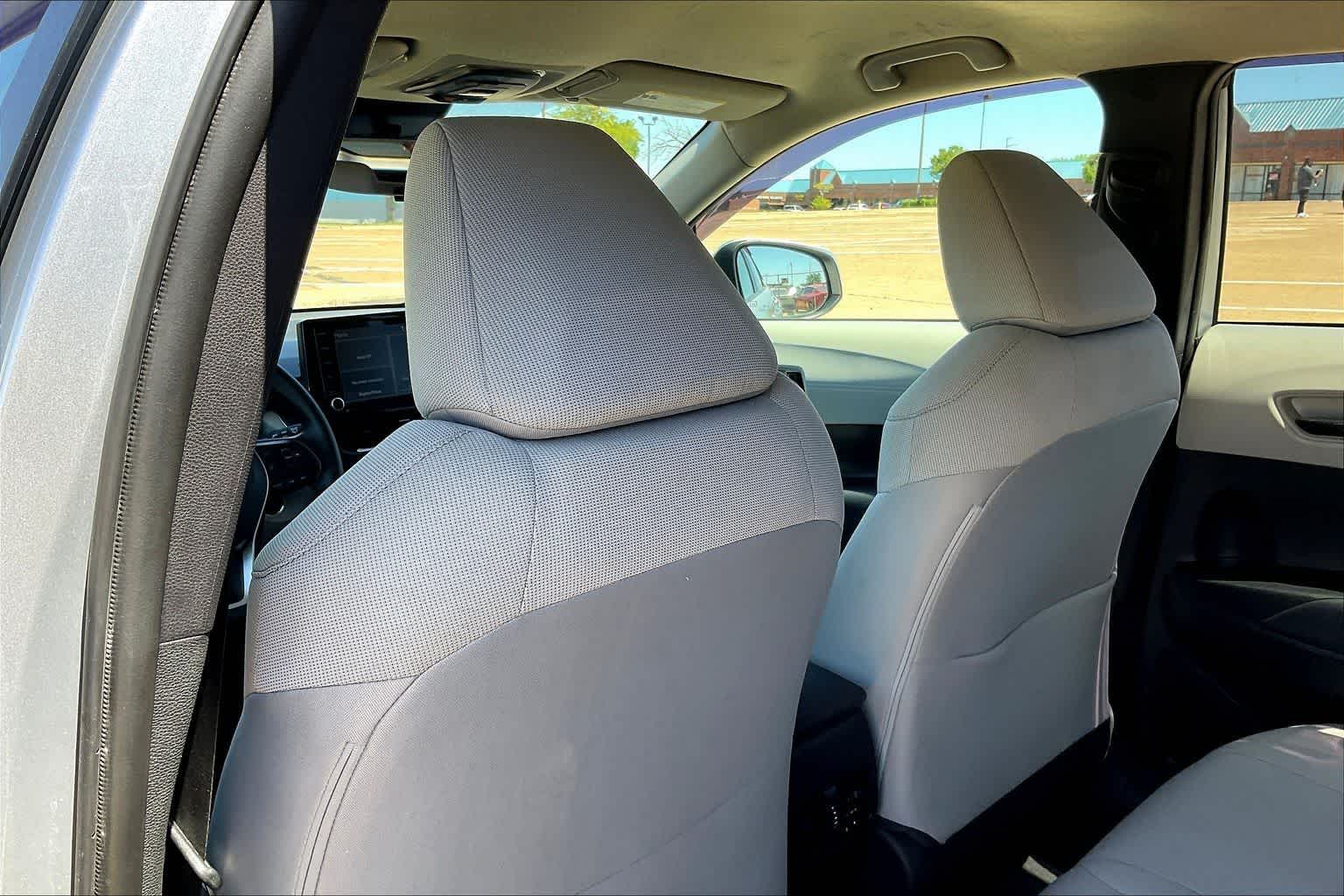 Thumbnail: 2022 Toyota Corolla Cross - 11