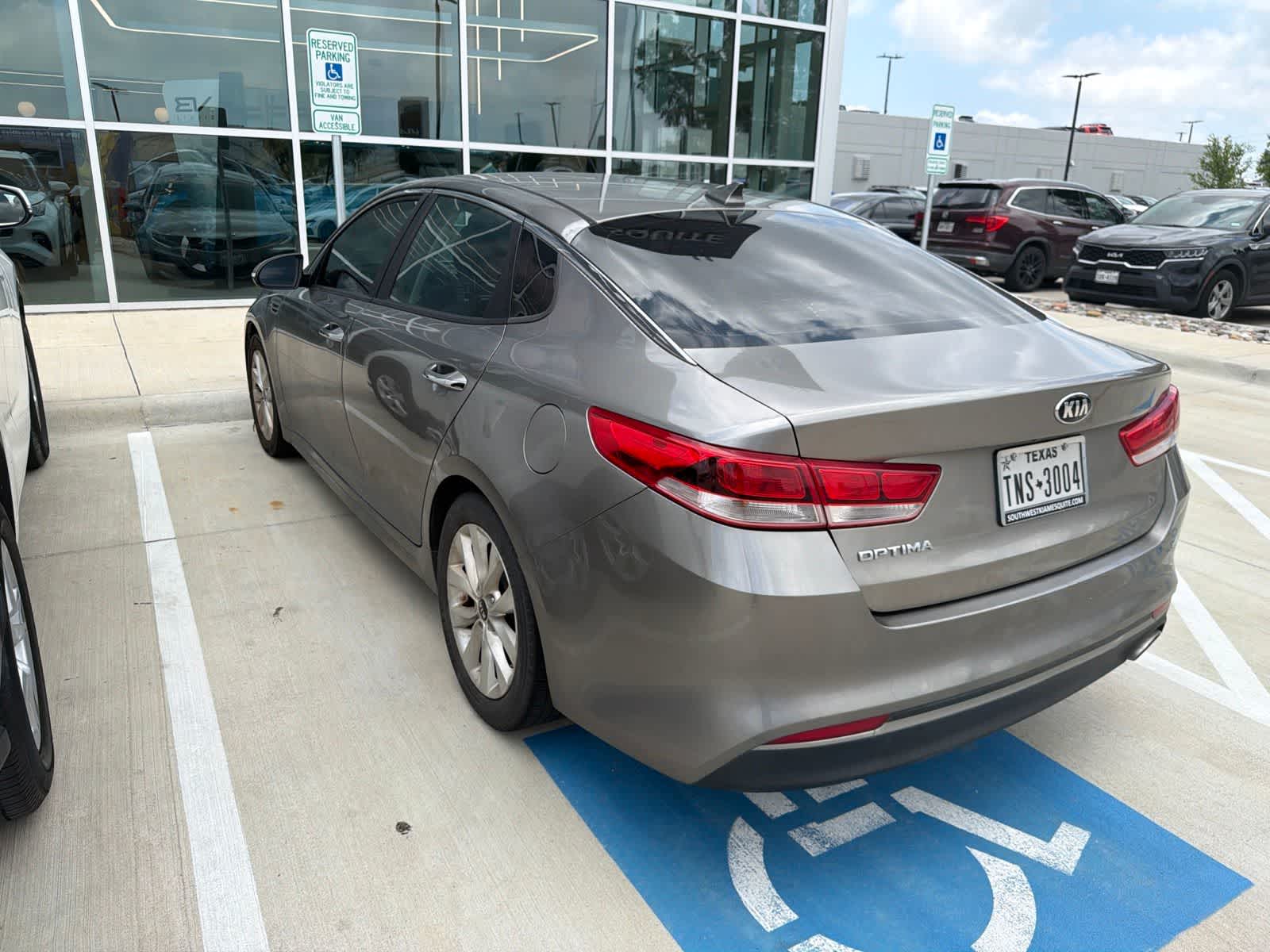 Thumbnail: 2016 Kia Optima - 5