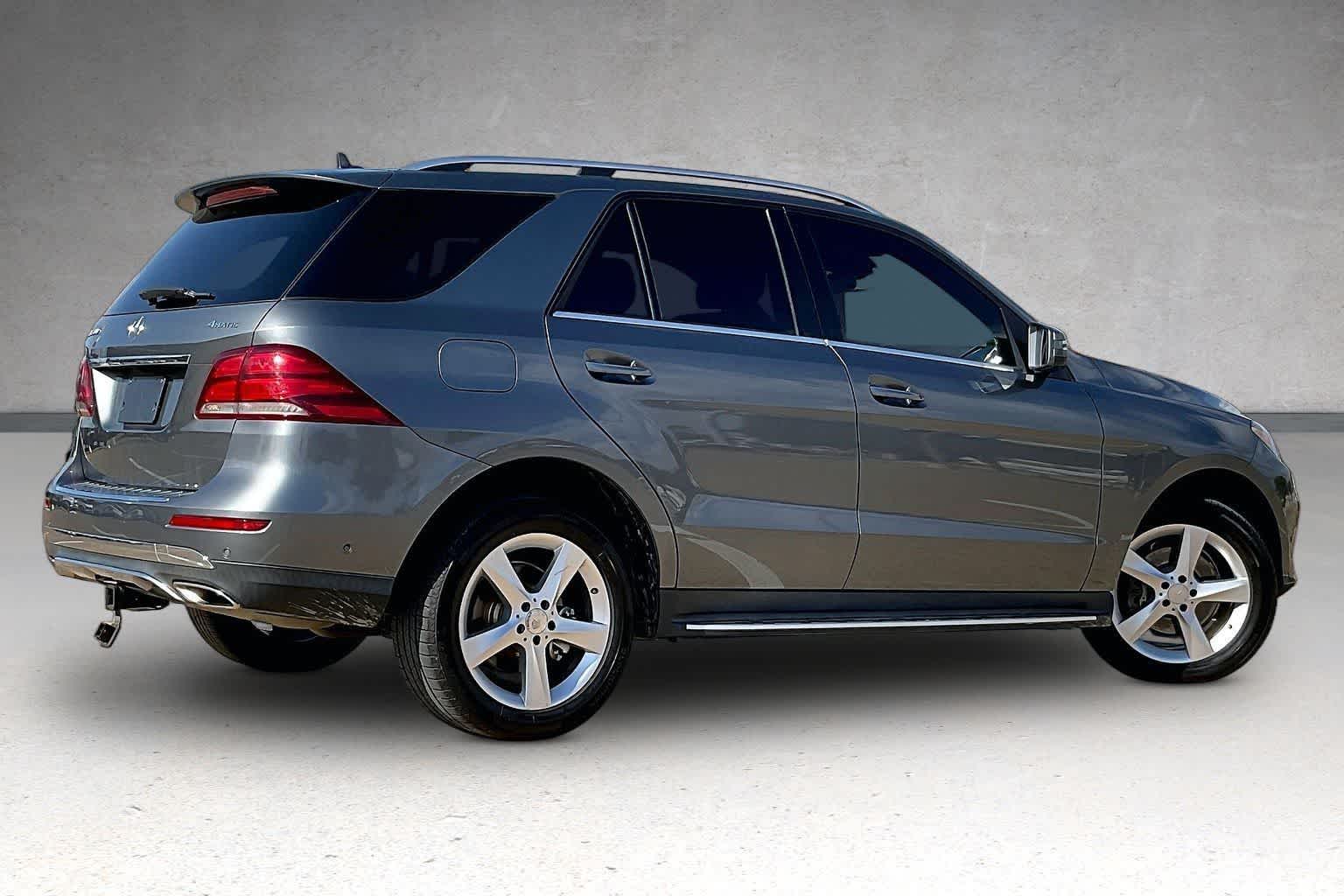 Thumbnail: 2017 Mercedes-Benz GLE - 22