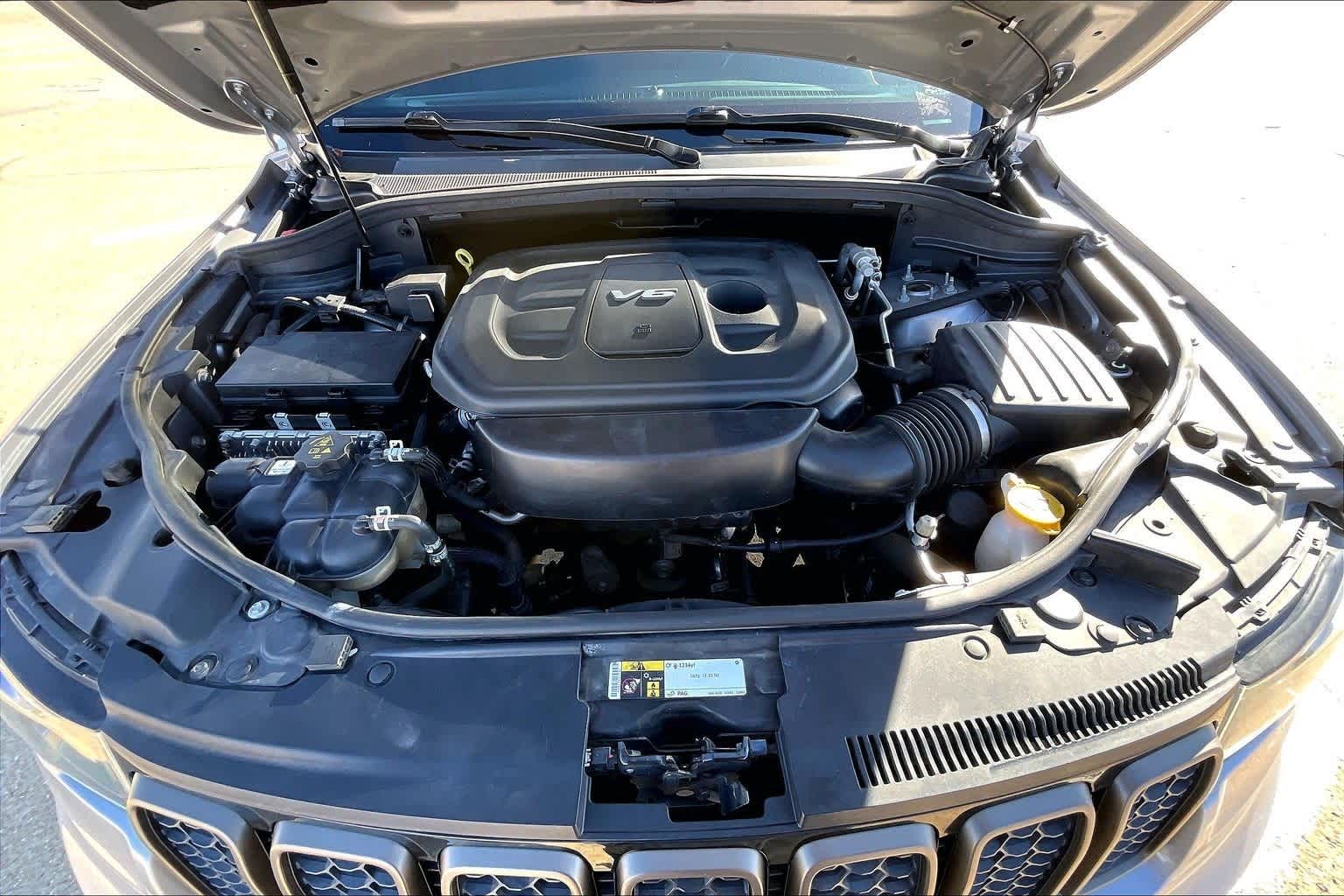 Thumbnail: 2016 Jeep Grand Cherokee - 9