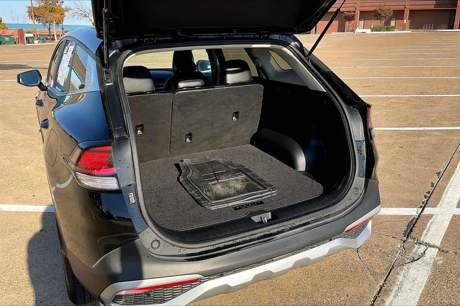 Thumbnail: 2023 Kia Sportage - 17