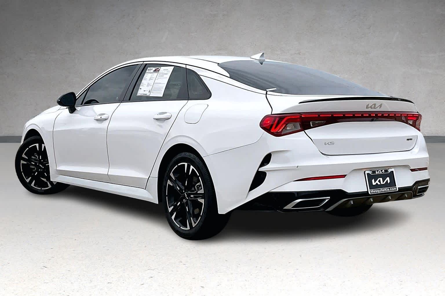 2023 Kia K5 GT-Line photo 4