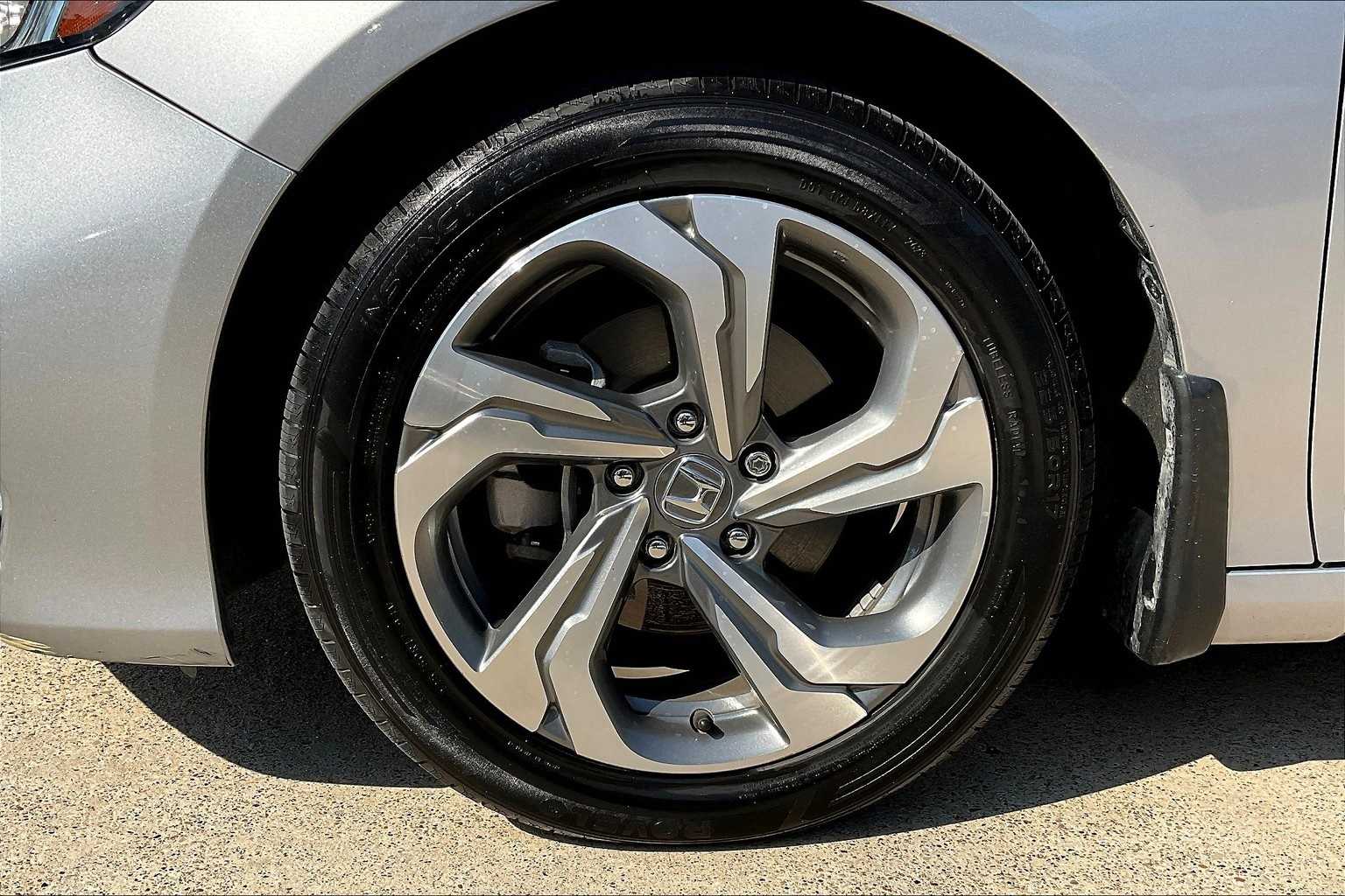 Thumbnail: 2019 Honda Accord - 8