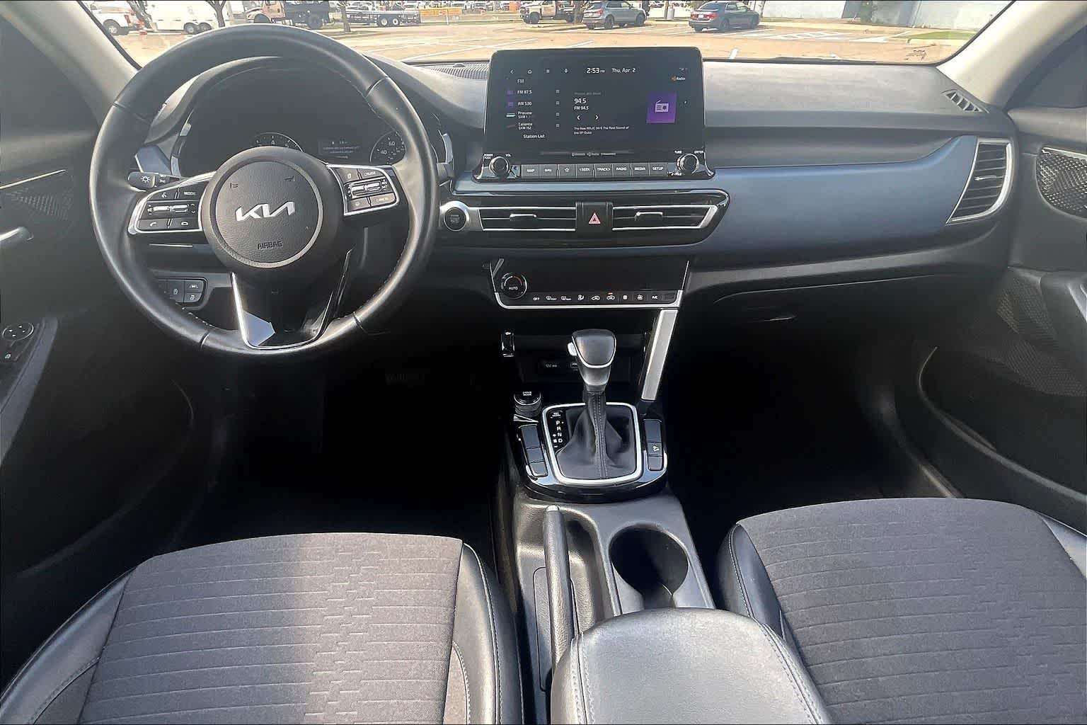 Thumbnail: 2023 Kia Seltos - 10