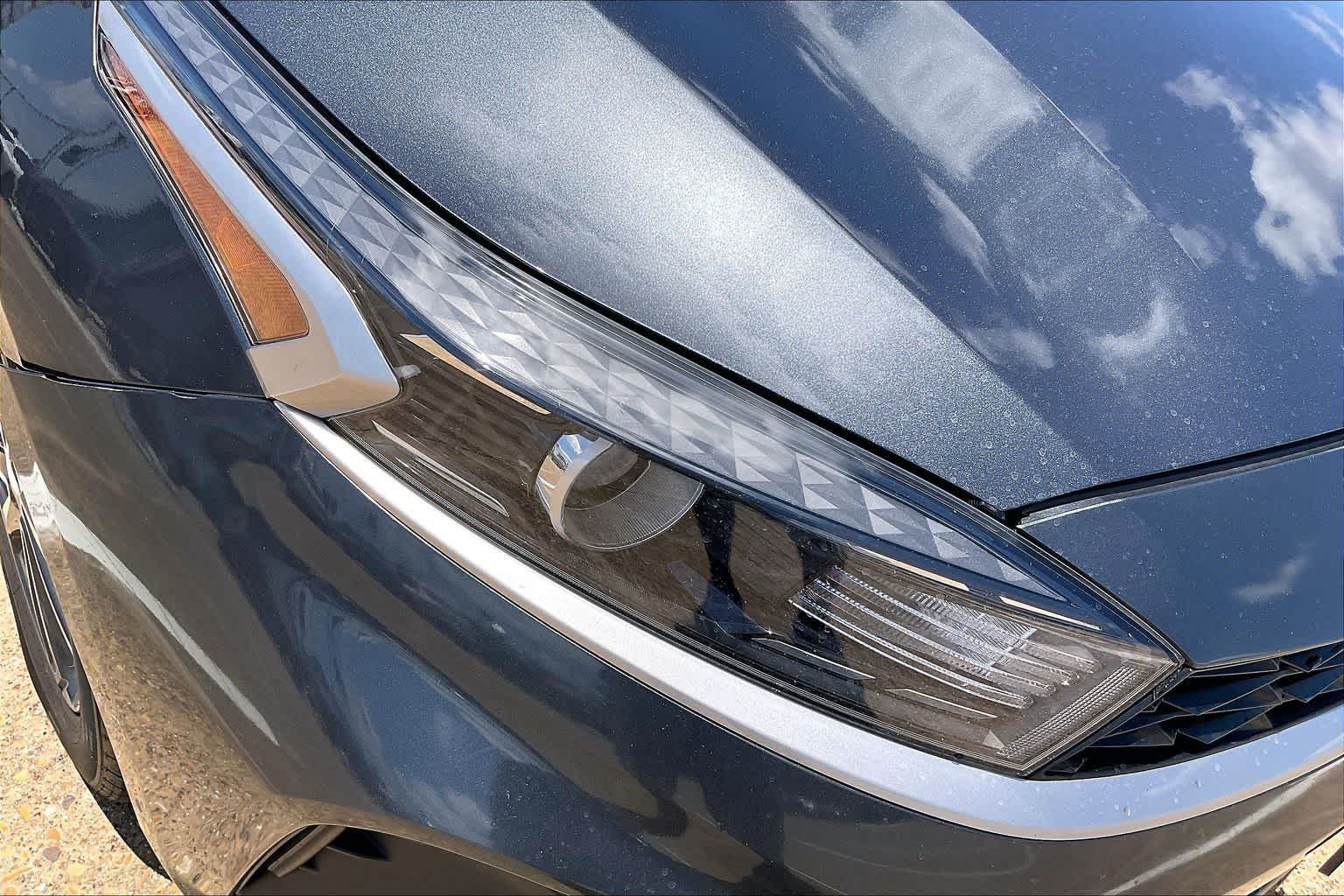 Thumbnail: 2023 Kia Forte - 28