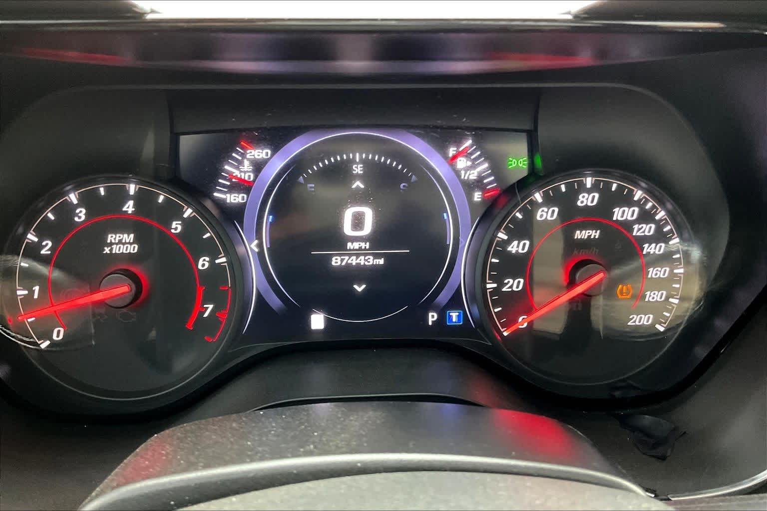 Thumbnail: 2019 Chevrolet Camaro - 16