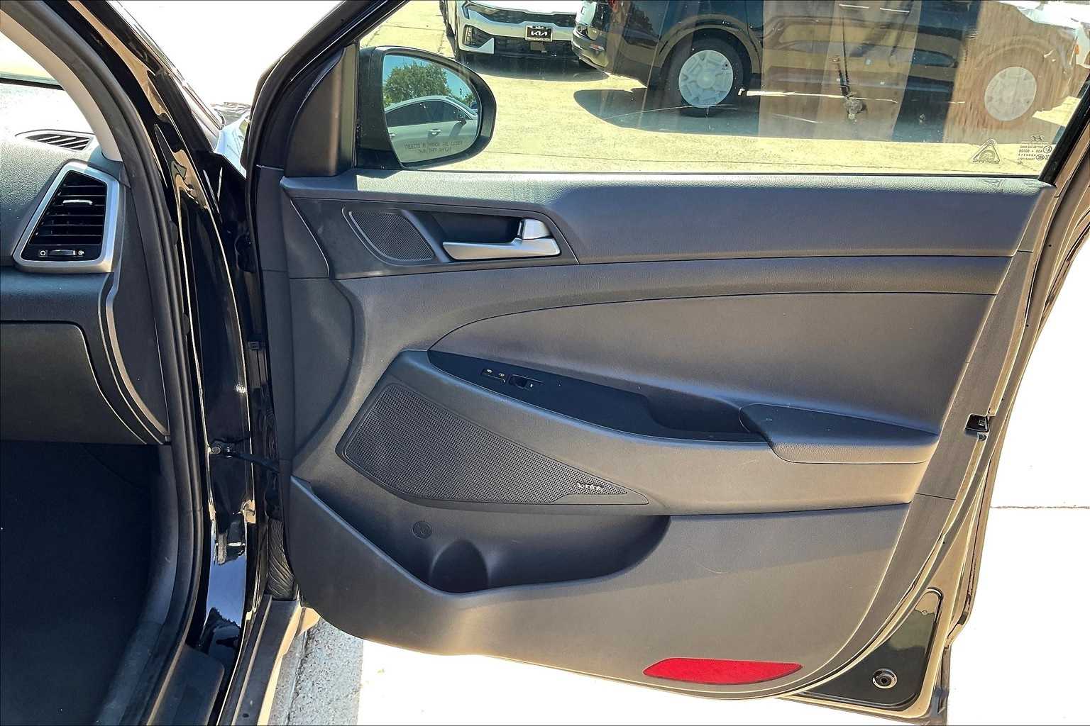 Thumbnail: 2017 Hyundai Tucson - 26